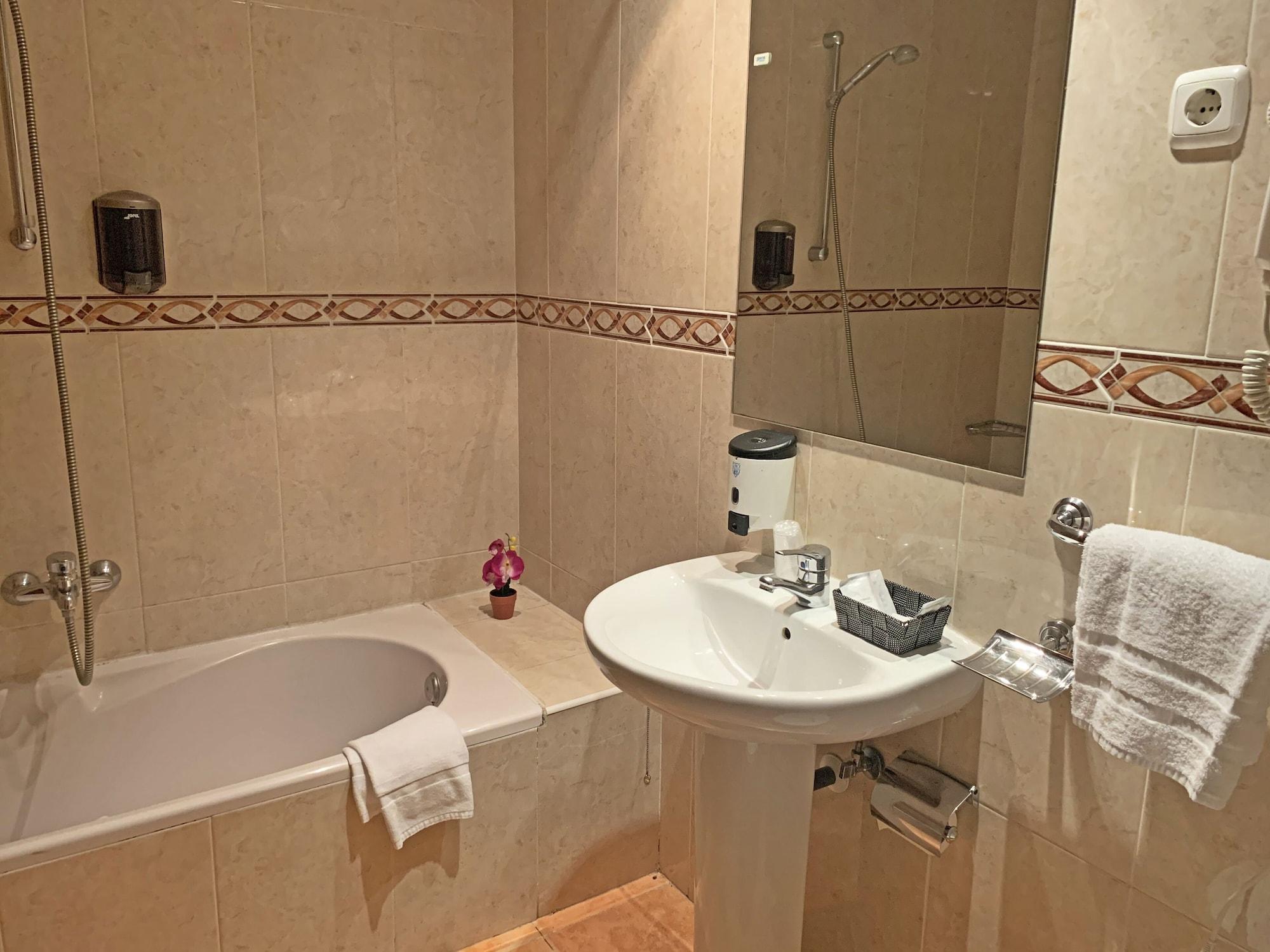 Hotel Antic La Cortinada Buitenkant foto